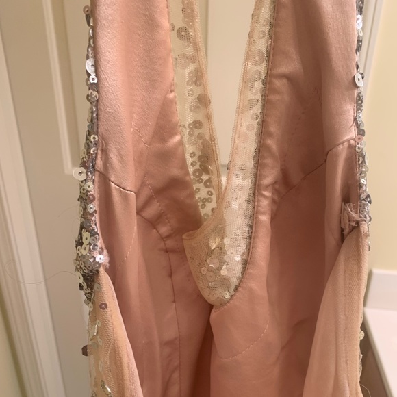 La Femme Prom / Formal Dress - Picture 9 of 10